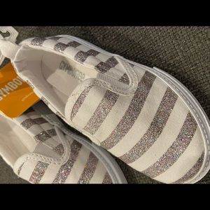 Gymboree sz 9 kids slip on shoes